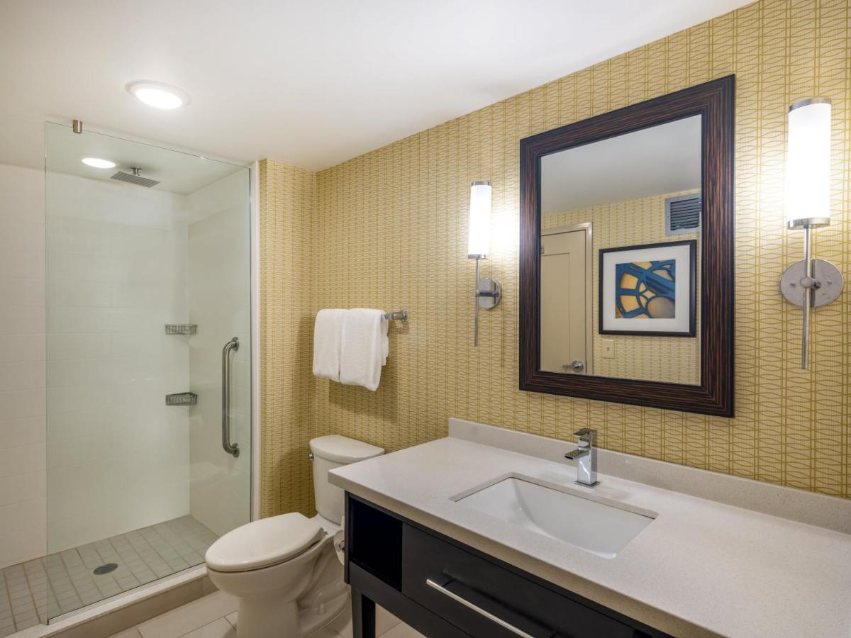 Holiday Inn Greensboro Coliseum By Ihg Luaran gambar