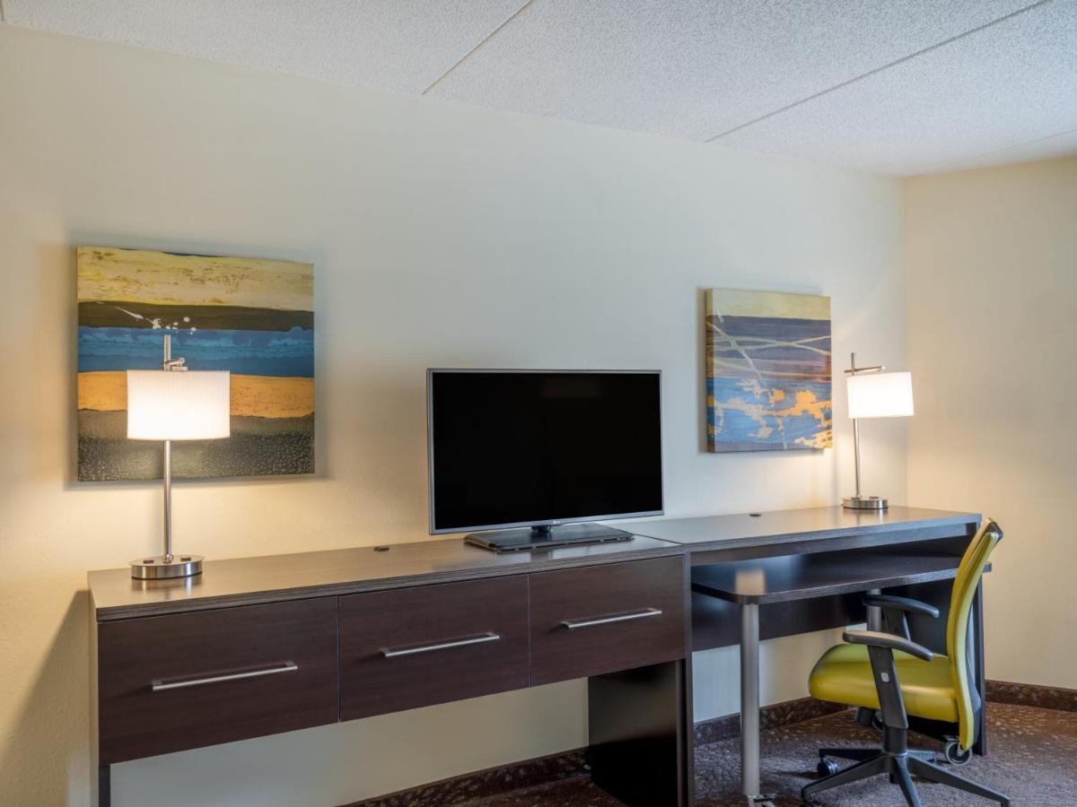 Holiday Inn Greensboro Coliseum By Ihg Luaran gambar
