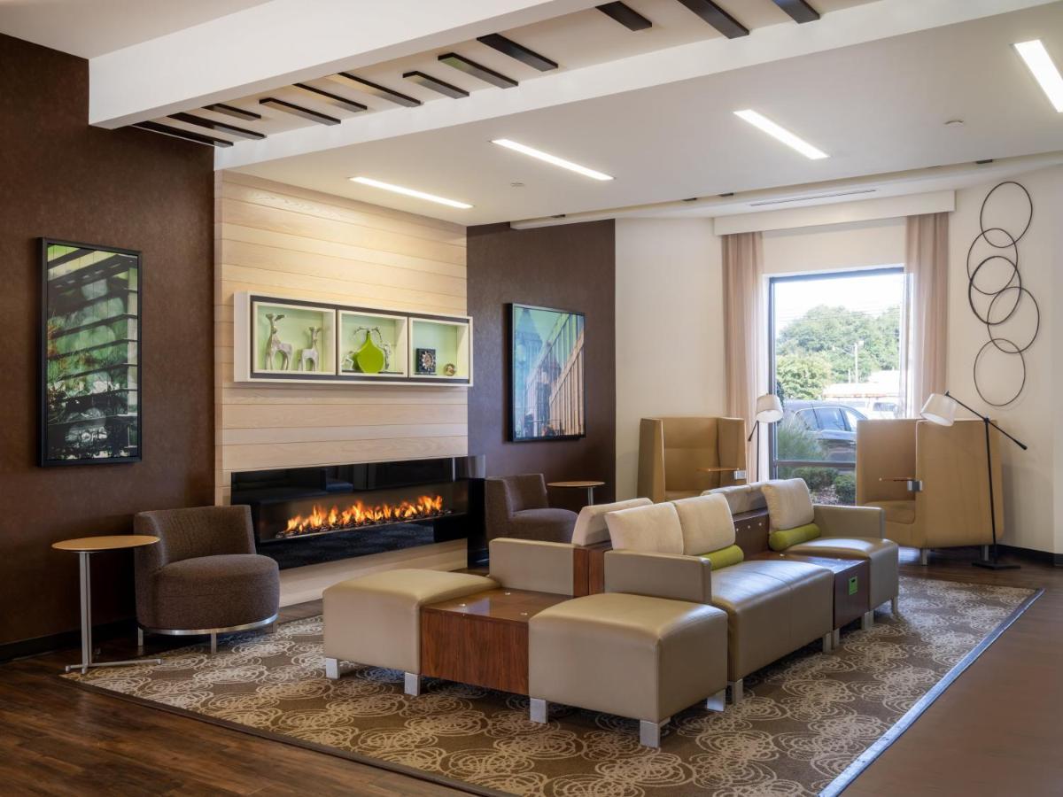 Holiday Inn Greensboro Coliseum By Ihg Luaran gambar