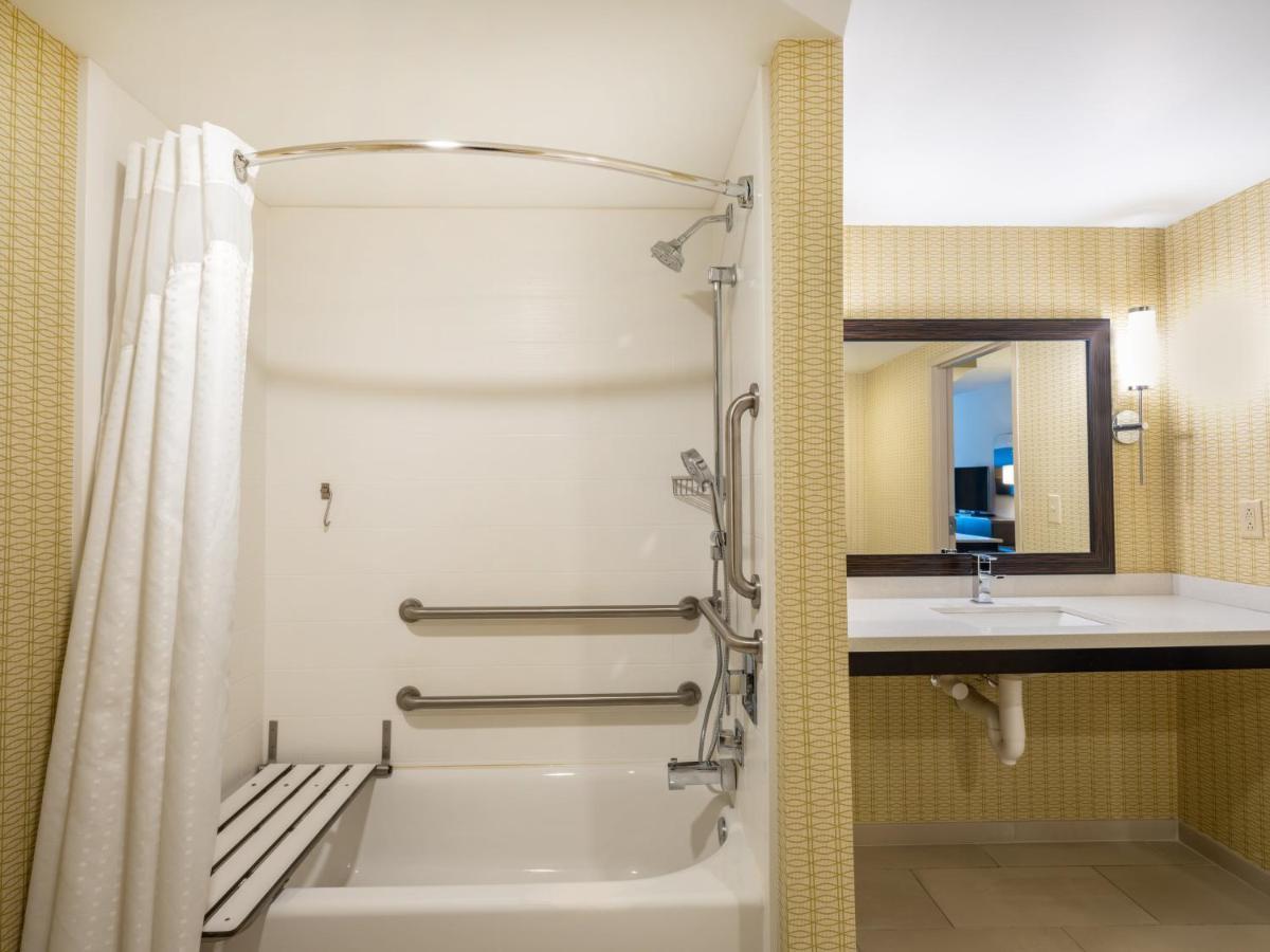 Holiday Inn Greensboro Coliseum By Ihg Luaran gambar