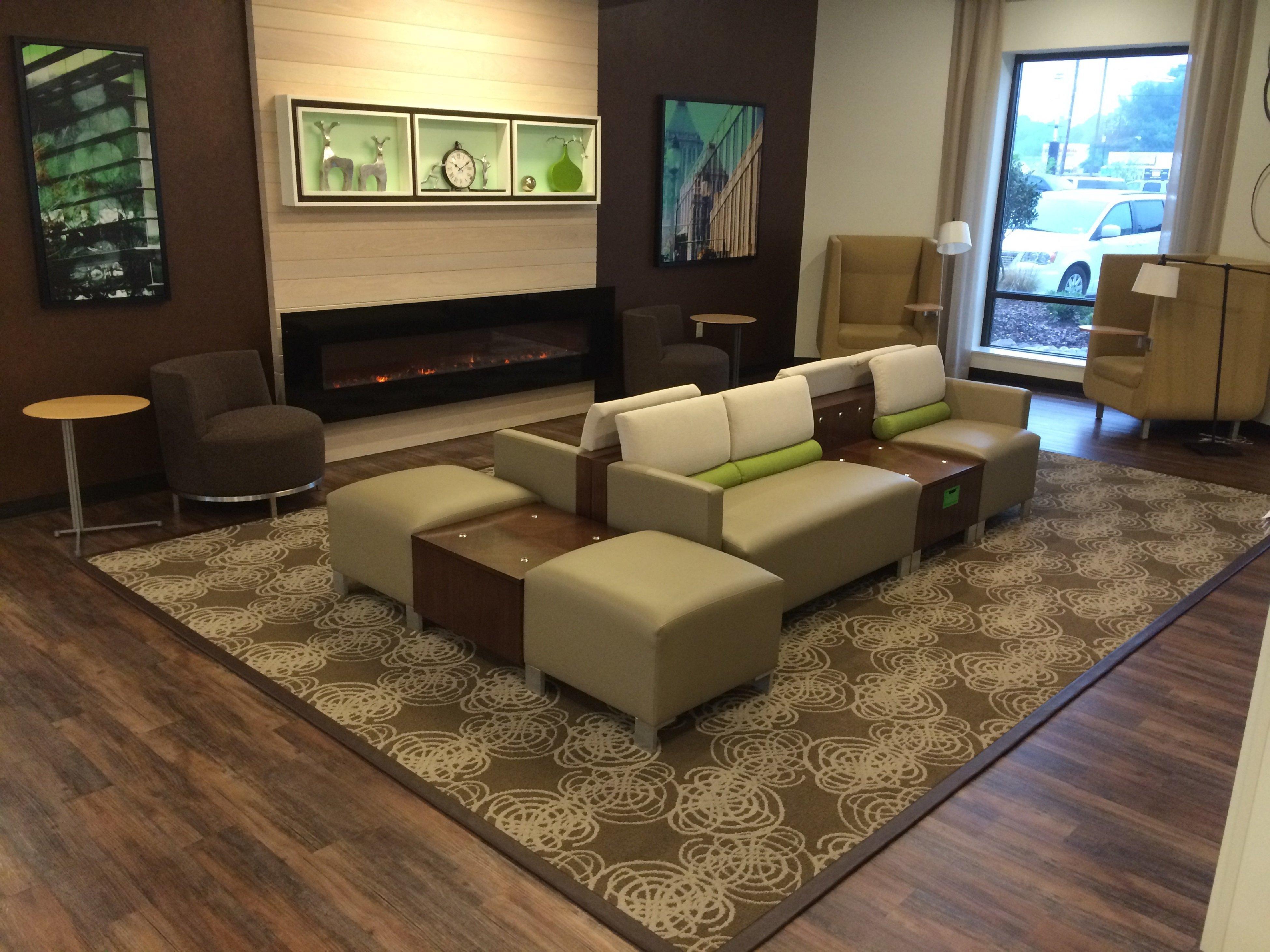 Holiday Inn Greensboro Coliseum By Ihg Luaran gambar