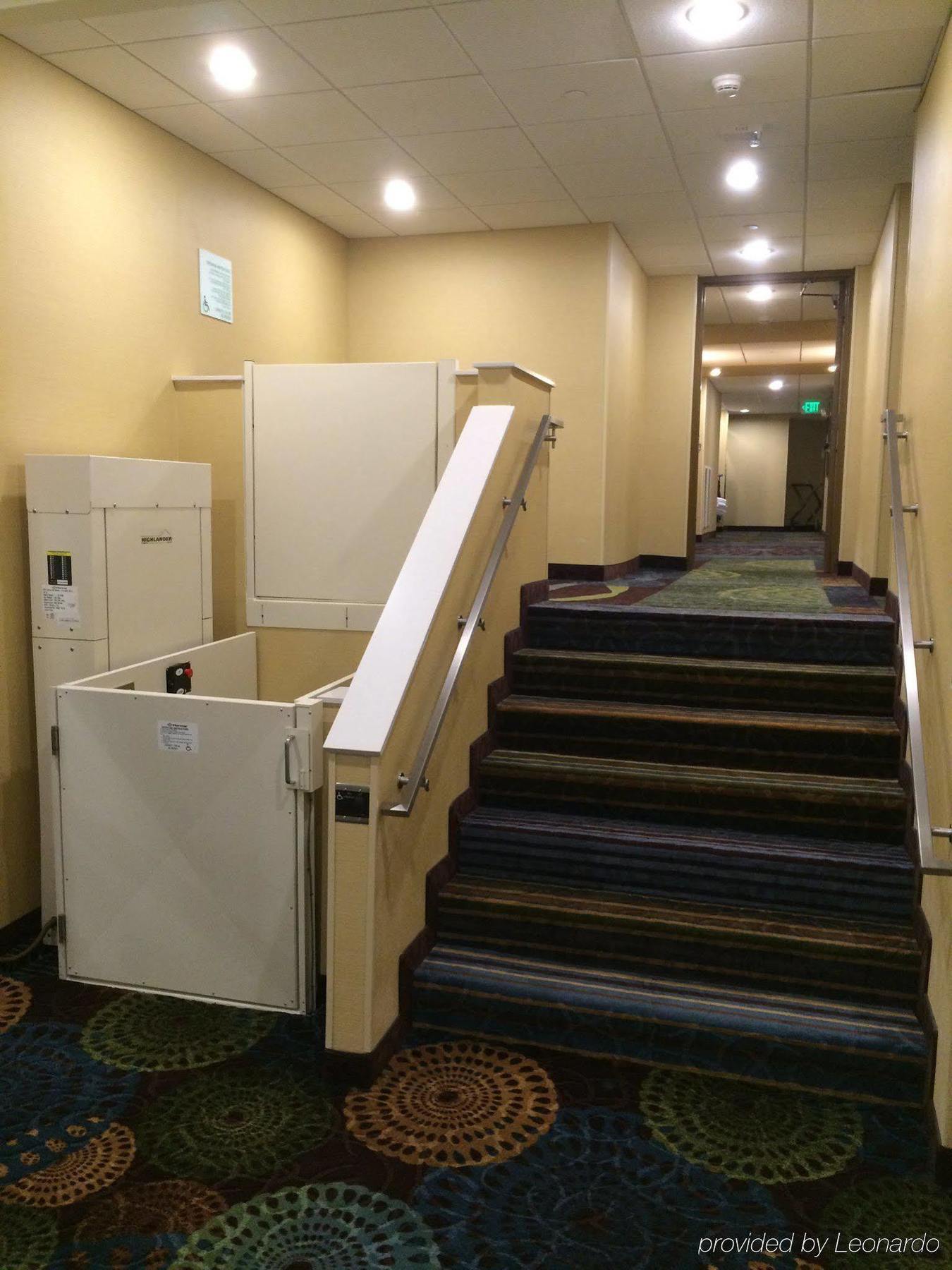 Holiday Inn Greensboro Coliseum By Ihg Luaran gambar